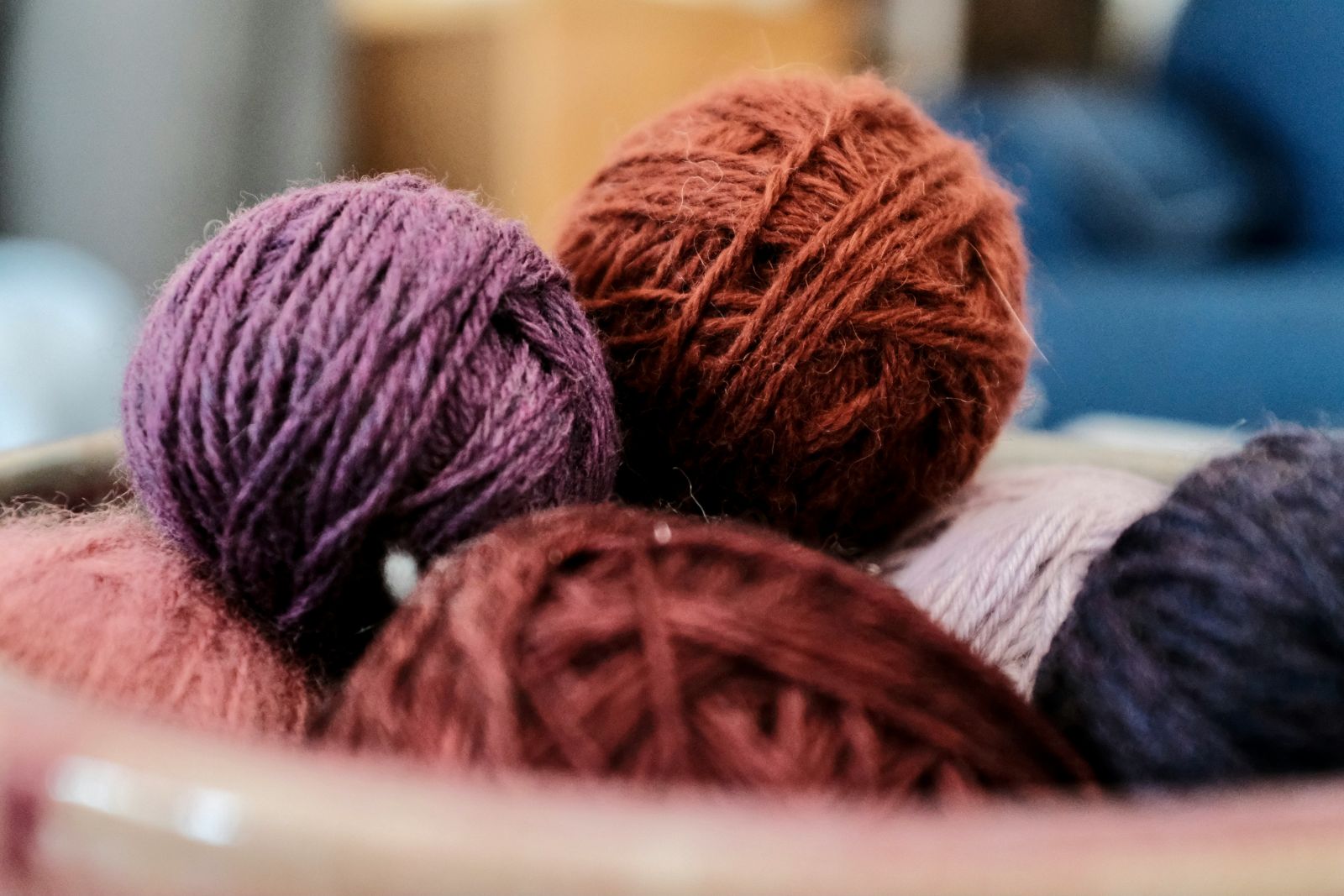 balls of yarn banner image