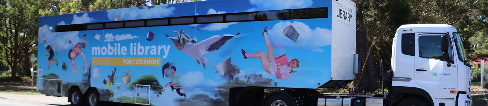 Image of the mobile library truck  banner image