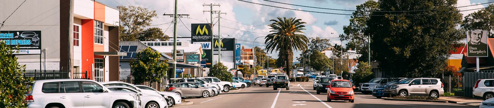 Image of a busy street in Port Stephens banner image