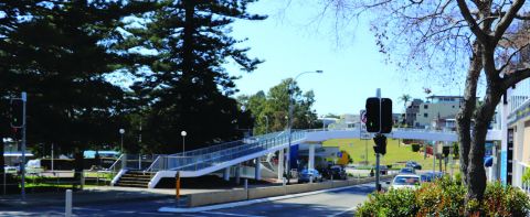 Victoria Parade pedestrian footbridge works